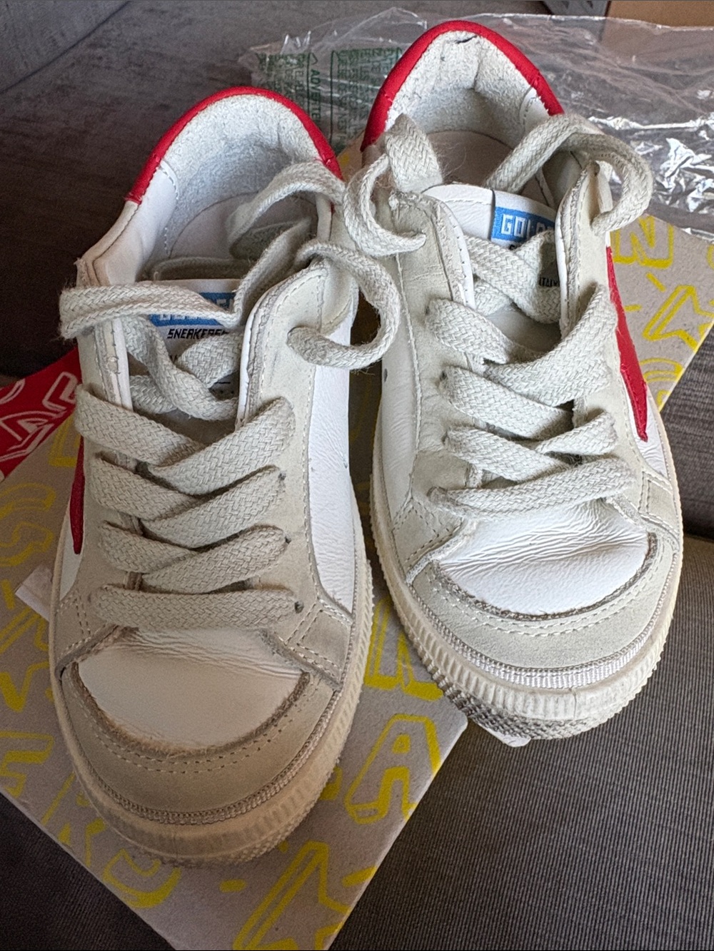 Golden Goose Kids White & Red Low-Top Sneakers with Star Detail